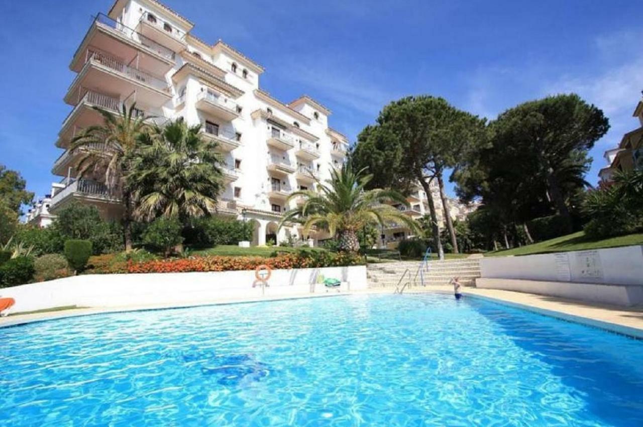 Beachfront Luxury Apartment, Puerto Banus, Marbella Dış mekan fotoğraf